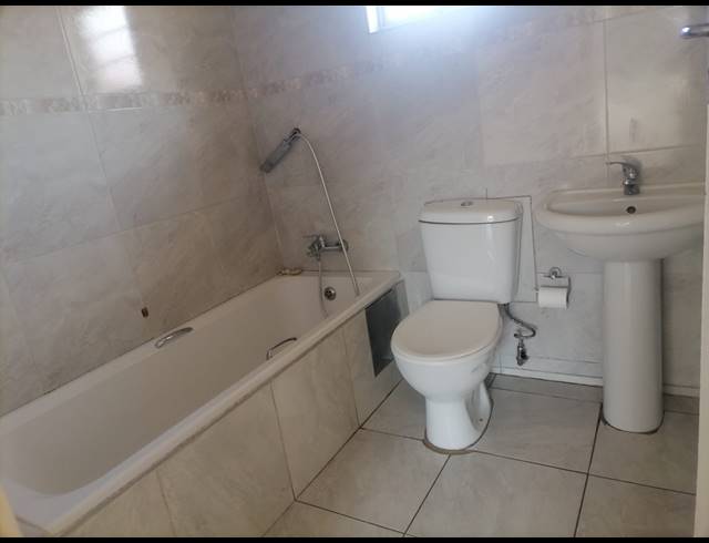 3 bed property to rent in STRUBENVALE